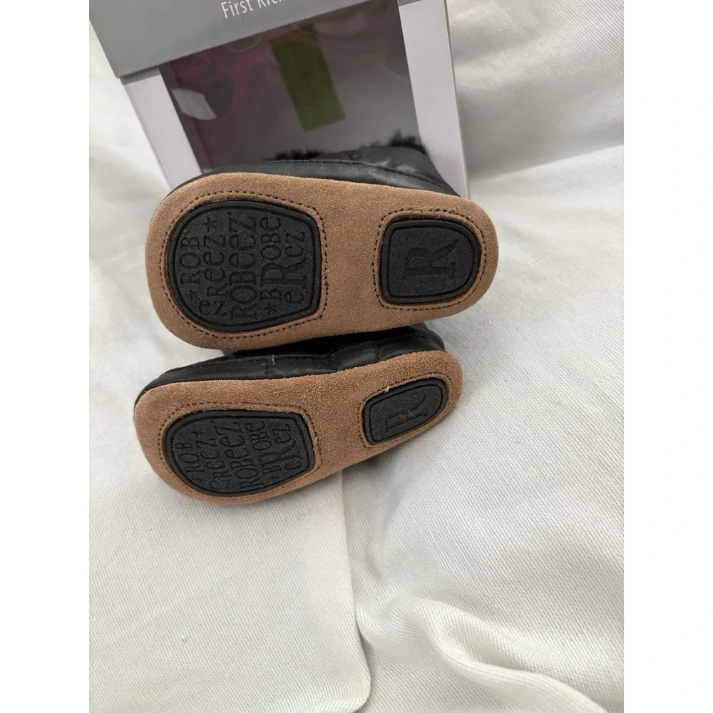 NEW Robeez First Kicks Faux-Fur Asheville Boots Size 9-12 Months Robeez Boots